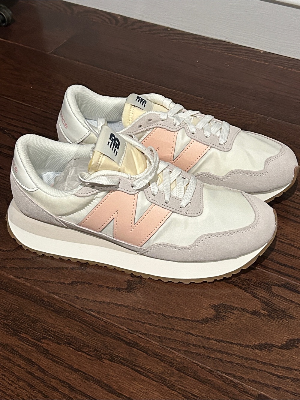 New Balance Women's Retro Runner Sneakers - Cream & Blush Pink